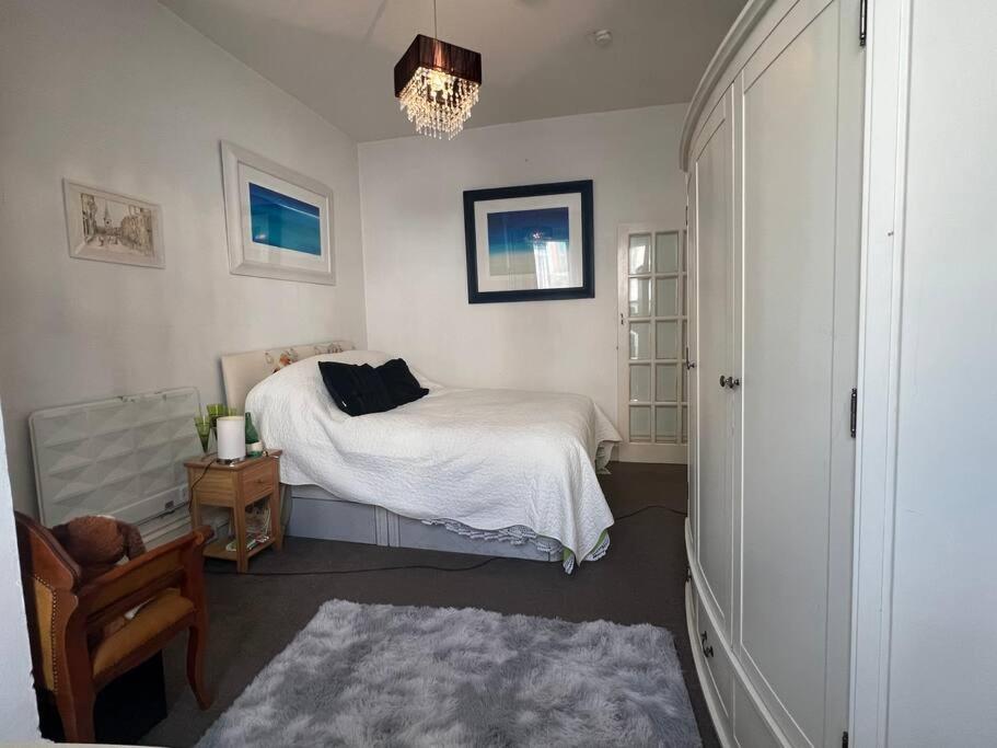 One/Two Bedroom Apartment Close To Sea & Centre Гастінгс Екстер'єр фото