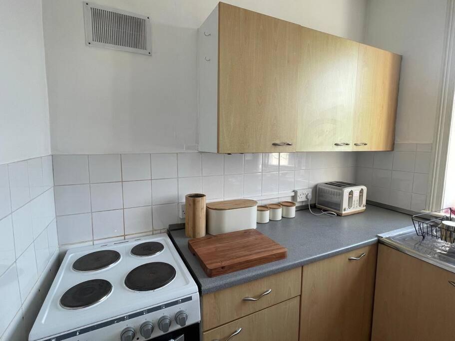One/Two Bedroom Apartment Close To Sea & Centre Гастінгс Екстер'єр фото